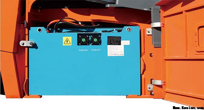 诺力 10 吨锂电叉车重磅交付！为煤炭、设备制造行业开启绿色搬运新路径